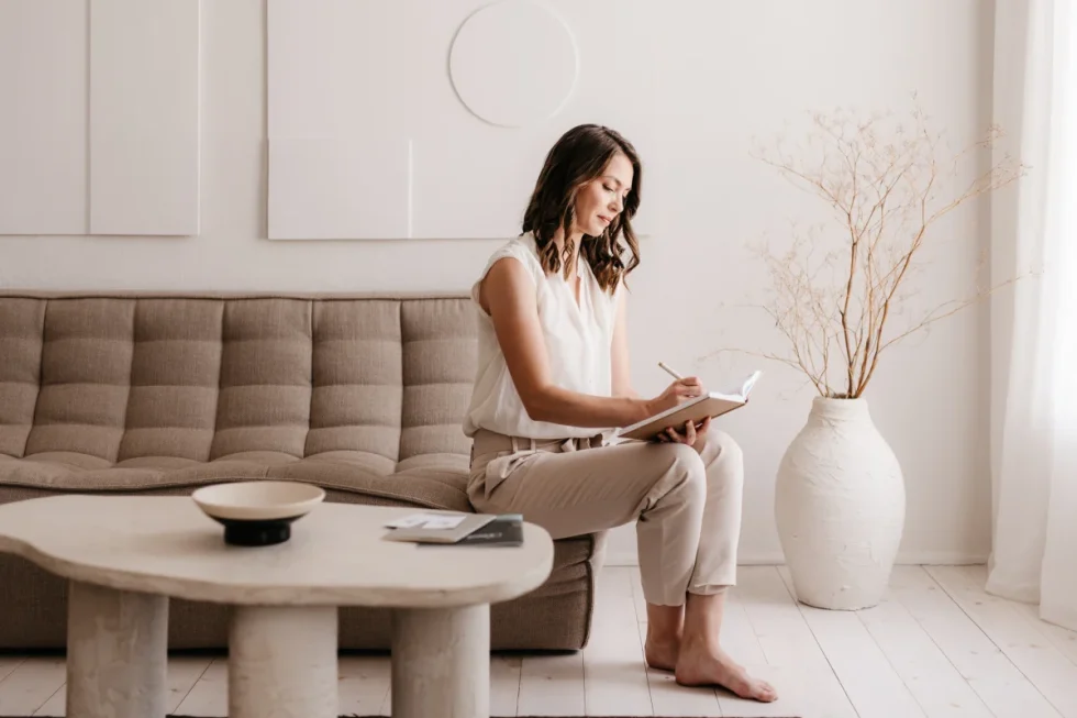 Üzleti portréfotózás Kecskeméten stúdióban – önazonos női vezetői portré