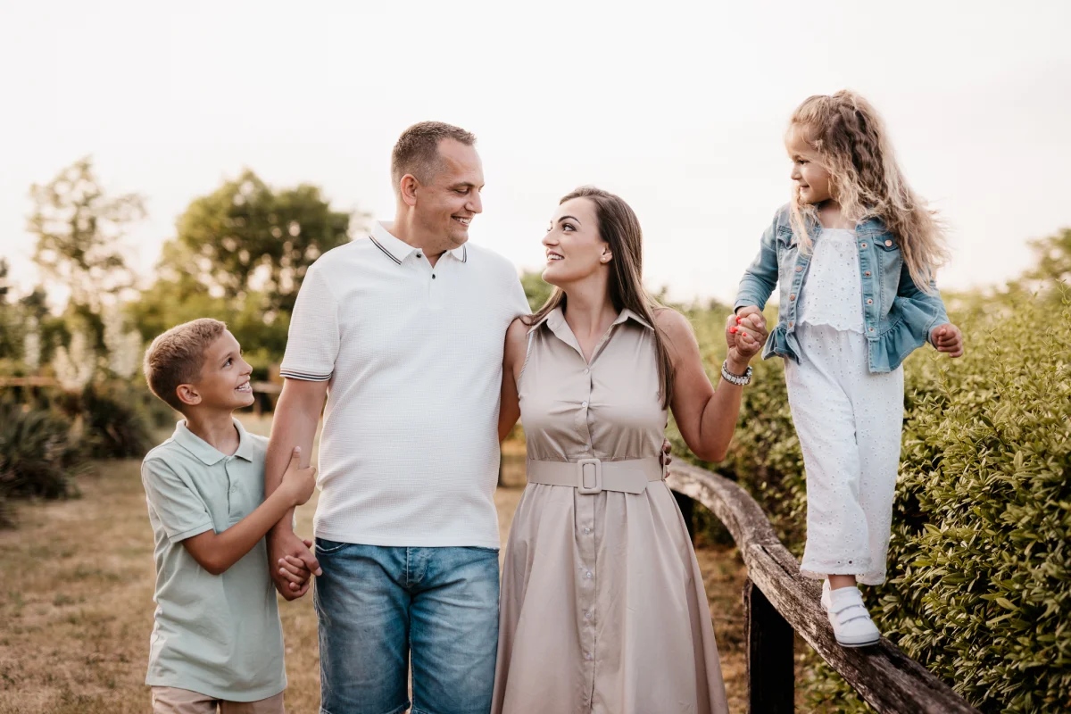 szabadtéri családi fotózás Kecskeméten