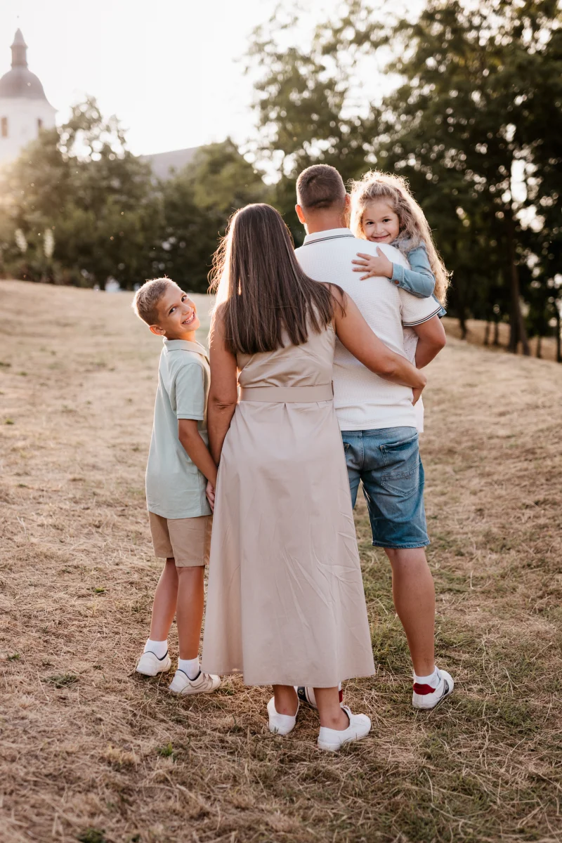 szabadtéri családi fotózás Kecskeméten